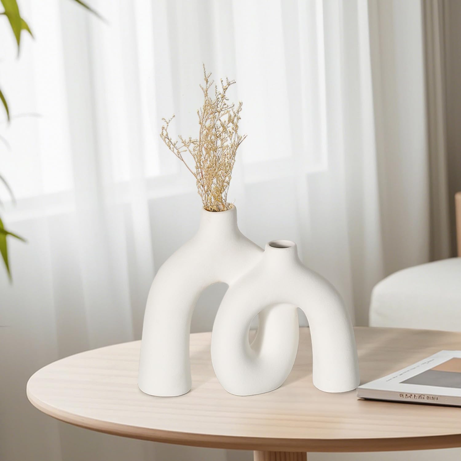 Ceramic Vase, Nordic Modern Boho in Style Decorative Ceramic Aesthetic Flower Vase for Home Decor (Beige)